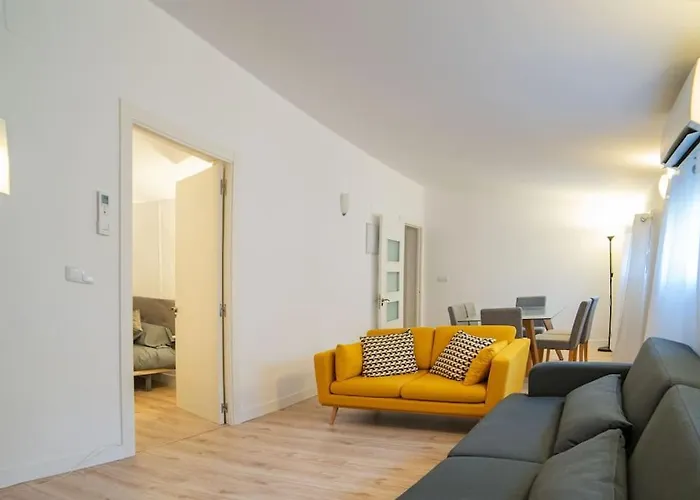Plaza España I calle Isabel la Católica 3BR 2BH
